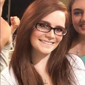 Meet your Posher, Hope